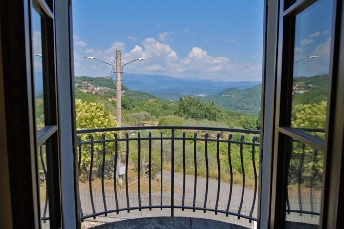 Image No.35-3 Bed Property for sale