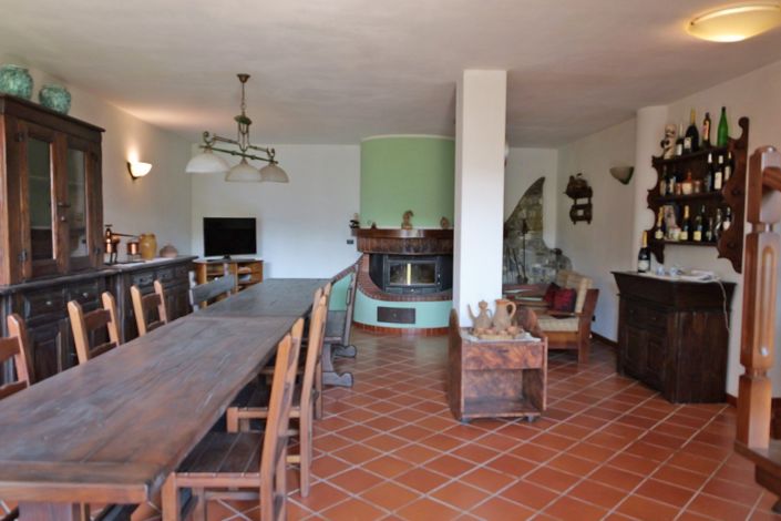 Image No.50-3 Bed Property for sale