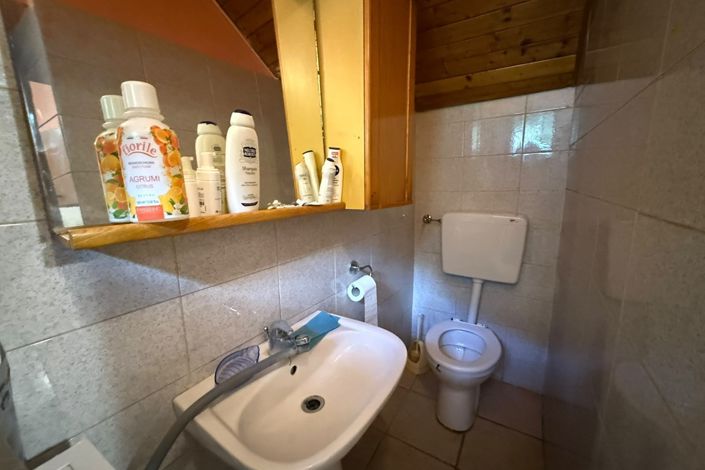 Image No.21-3 Bed Property for sale