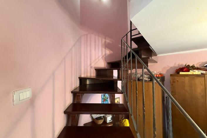 Image No.24-3 Bed Property for sale