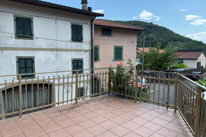 Image No.30-3 Bed Property for sale