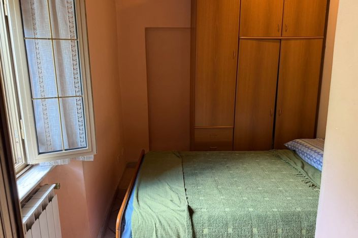 Image No.40-3 Bed Property for sale