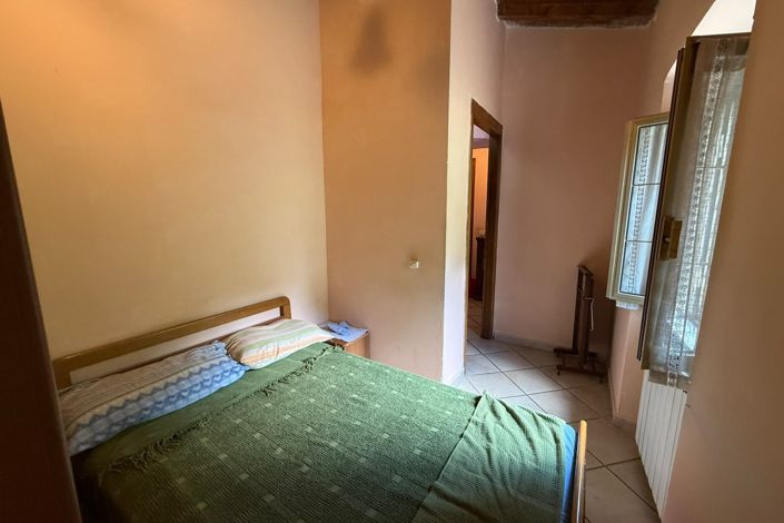 Image No.41-3 Bed Property for sale