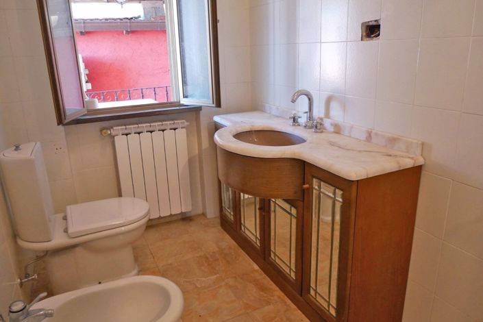 Image No.30-2 Bed Village House for sale