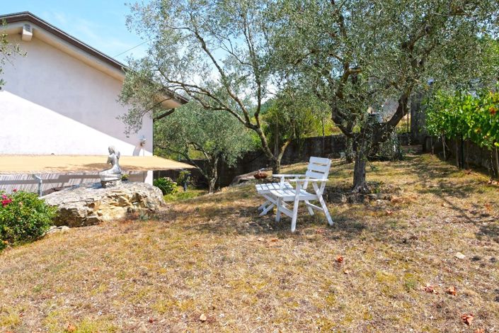 Image No.4-Propriété de 4 chambres à vendre à Fivizzano