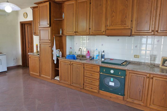 Image No.24-4 Bed Property for sale