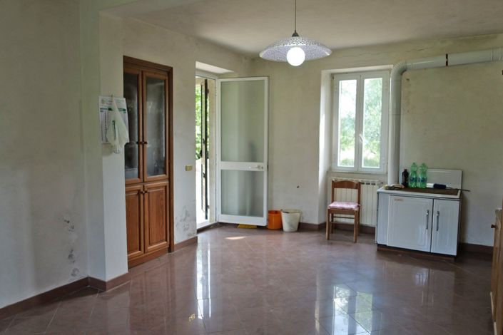 Image No.25-4 Bed Property for sale