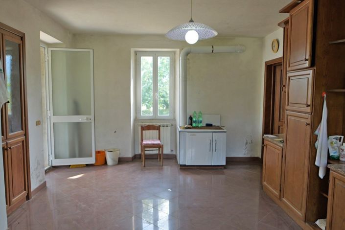 Image No.26-4 Bed Property for sale