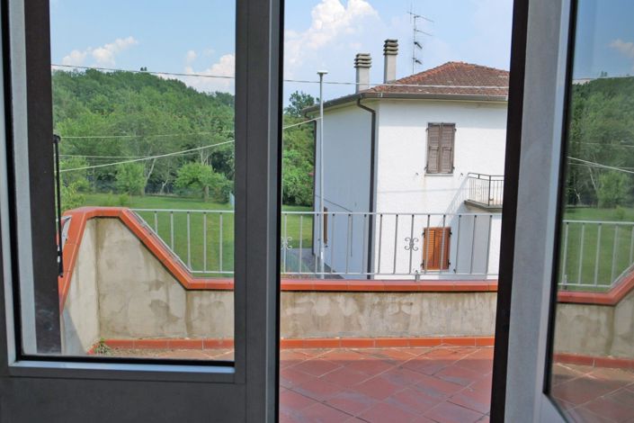 Image No.47-4 Bed Property for sale