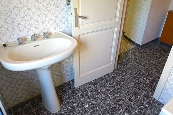 Image No.18-2 Bed Village House for sale