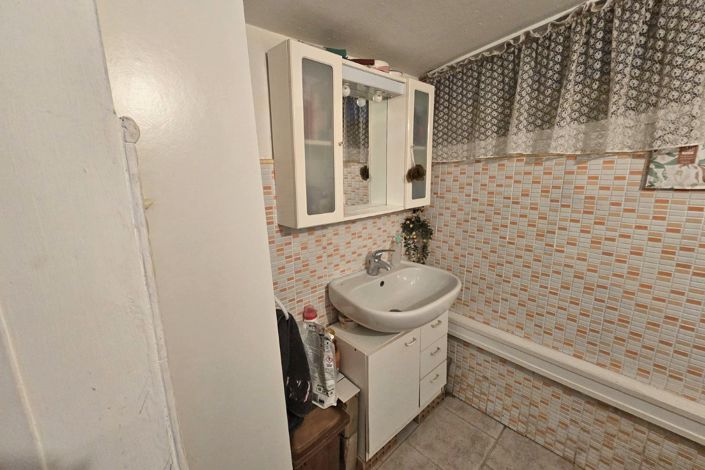 Image No.19-2 Bed Apartment for sale