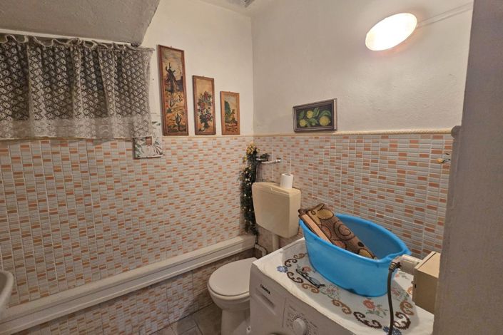Image No.20-2 Bed Apartment for sale