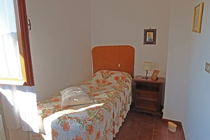 Image No.19-3 Bed Village House for sale
