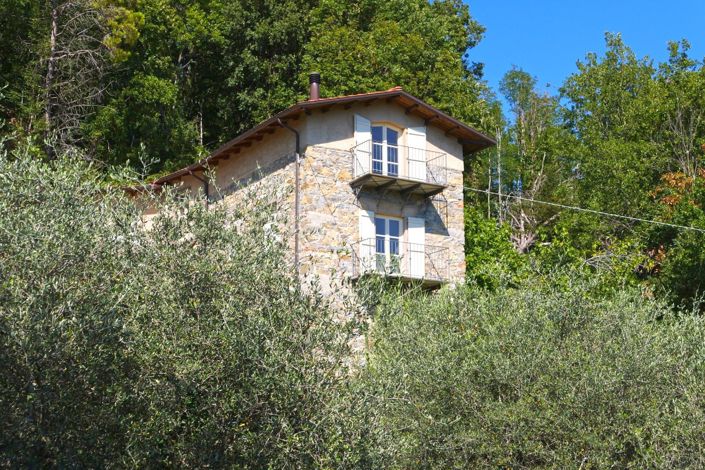 Image No.6-3 Bed Farmhouse for sale