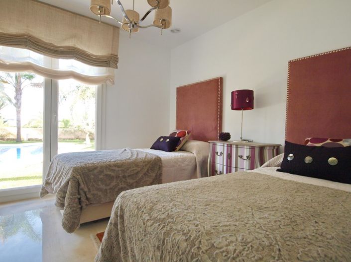 Image No.10-4 Bed Villa for sale