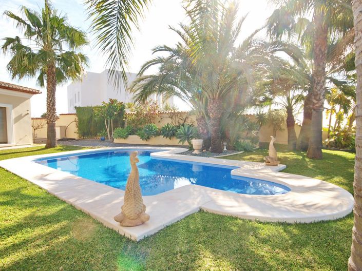 Image No.24-4 Bed Villa for sale