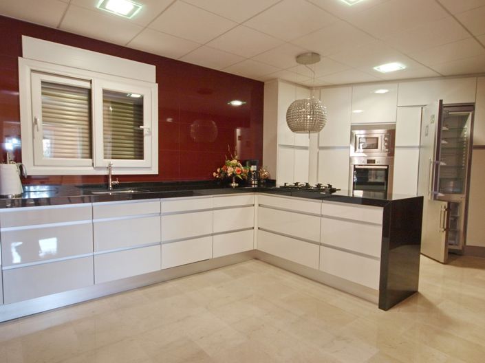 Image No.6-4 Bed Villa for sale