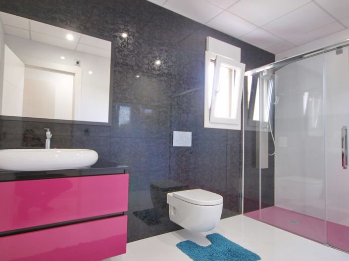 Image No.9-4 Bed Villa for sale