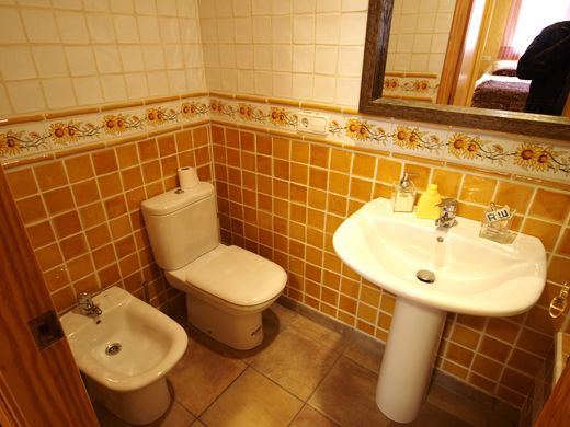 Image No.10-1 Bed Apartment for sale