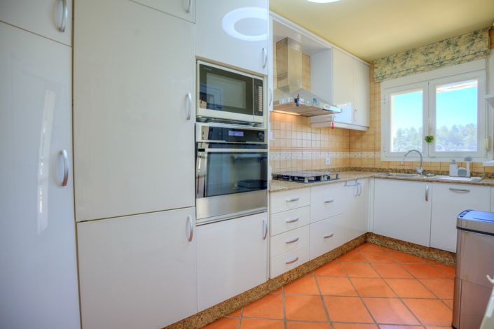 Image No.12-3 Bed Villa for sale