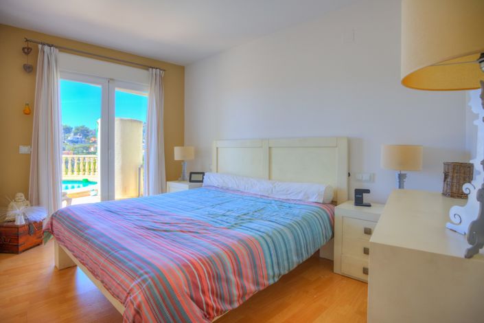 Image No.13-3 Bed Villa for sale