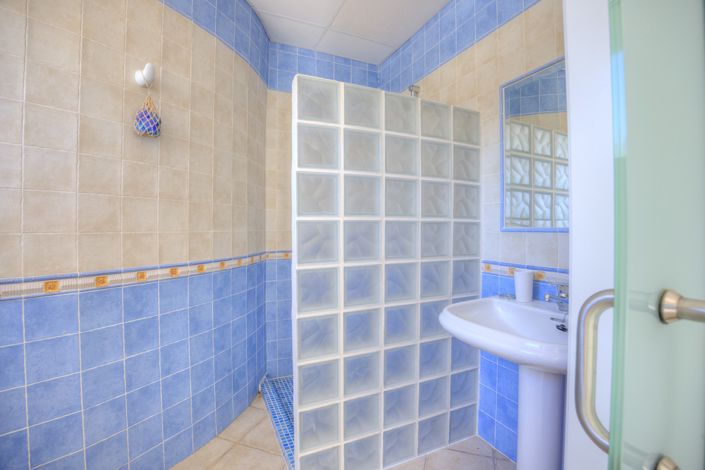 Image No.26-3 Bed Villa for sale