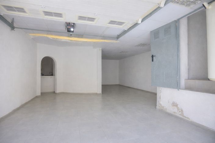 Image No.27-3 Bed Villa for sale