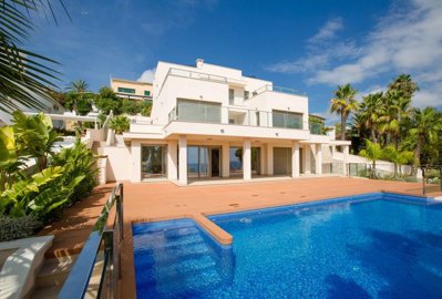 4 Bed Villa for sale