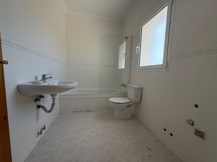 Image No.20-3 Bed Bungalow for sale