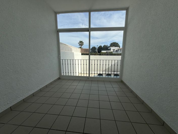 Image No.33-3 Bed Bungalow for sale