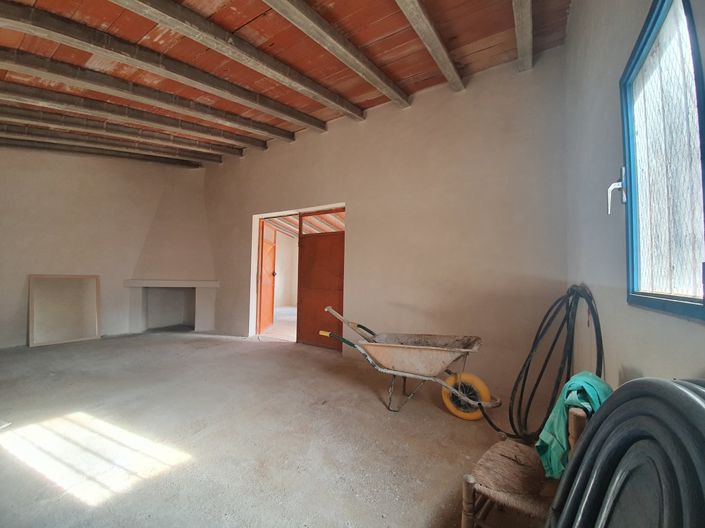 Image No.5-Villa for sale