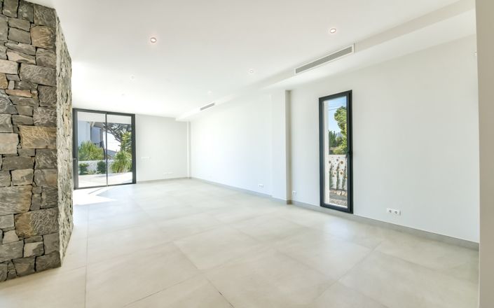 Image No.17-4 Bed Villa for sale