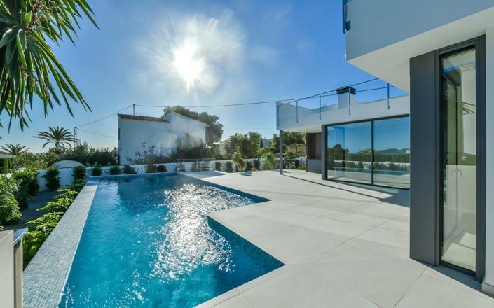 Image No.4-4 Bed Villa for sale
