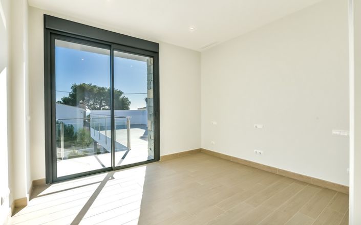 Image No.41-4 Bed Villa for sale