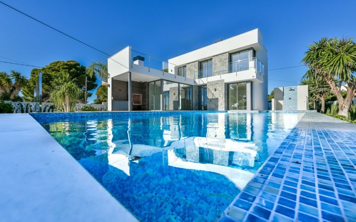 Image No.7-4 Bed Villa for sale