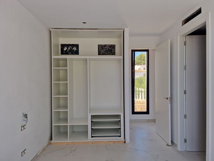 Image No.19-4 Bed Villa for sale