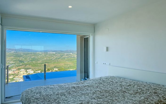 Image No.24-2 Bed Villa for sale