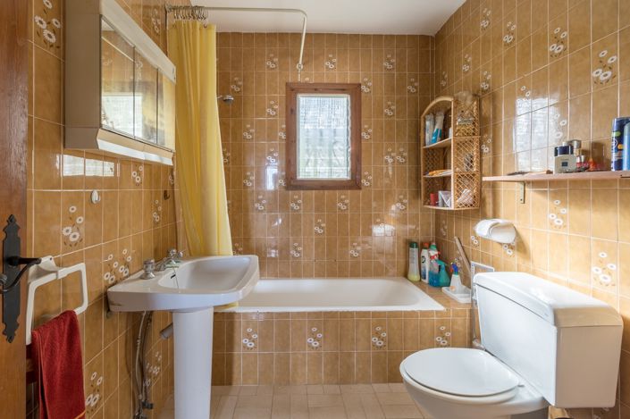 Image No.6-2 Bed Villa for sale