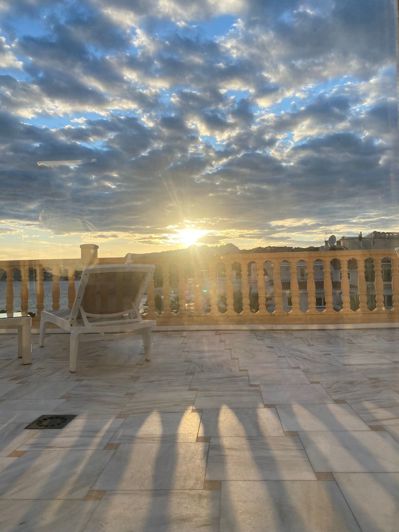 Image No.21-3 Bed Apartment for sale