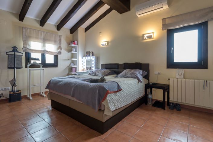 Image No.20-5 Bed Villa for sale