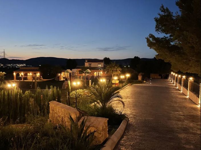 Image No.5-5 Bed Villa for sale