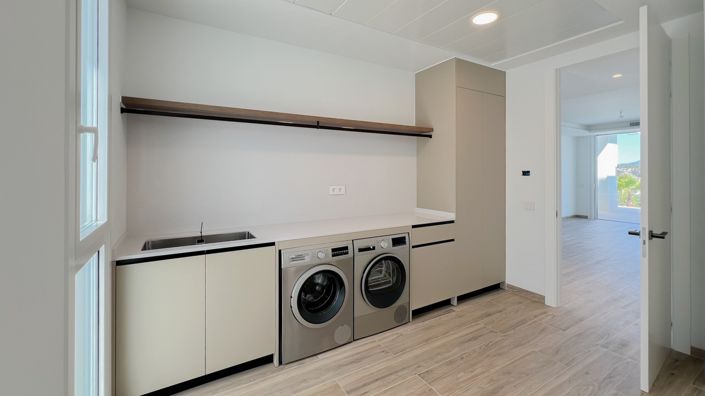 Image No.19-4 Bed Villa for sale