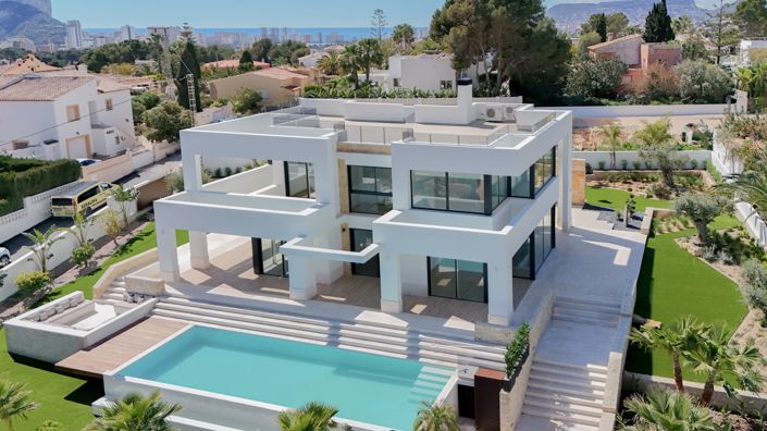 Image No.2-4 Bed Villa for sale