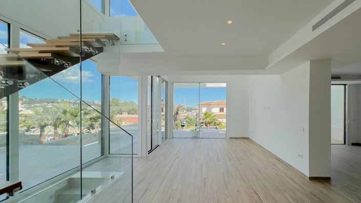 Image No.39-4 Bed Villa for sale