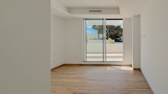 Image No.50-4 Bed Villa for sale