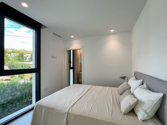 Image No.28-4 Bed Villa for sale