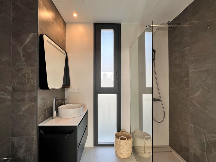 Image No.29-4 Bed Villa for sale