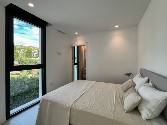 Image No.33-4 Bed Villa for sale