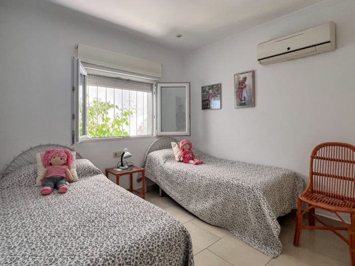 Image No.32-4 Bed Villa for sale