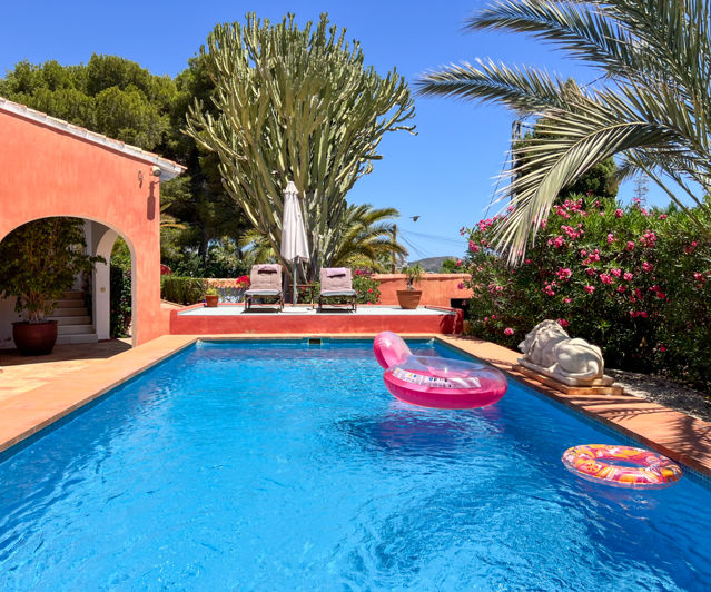 Image No.4-4 Bed Villa for sale